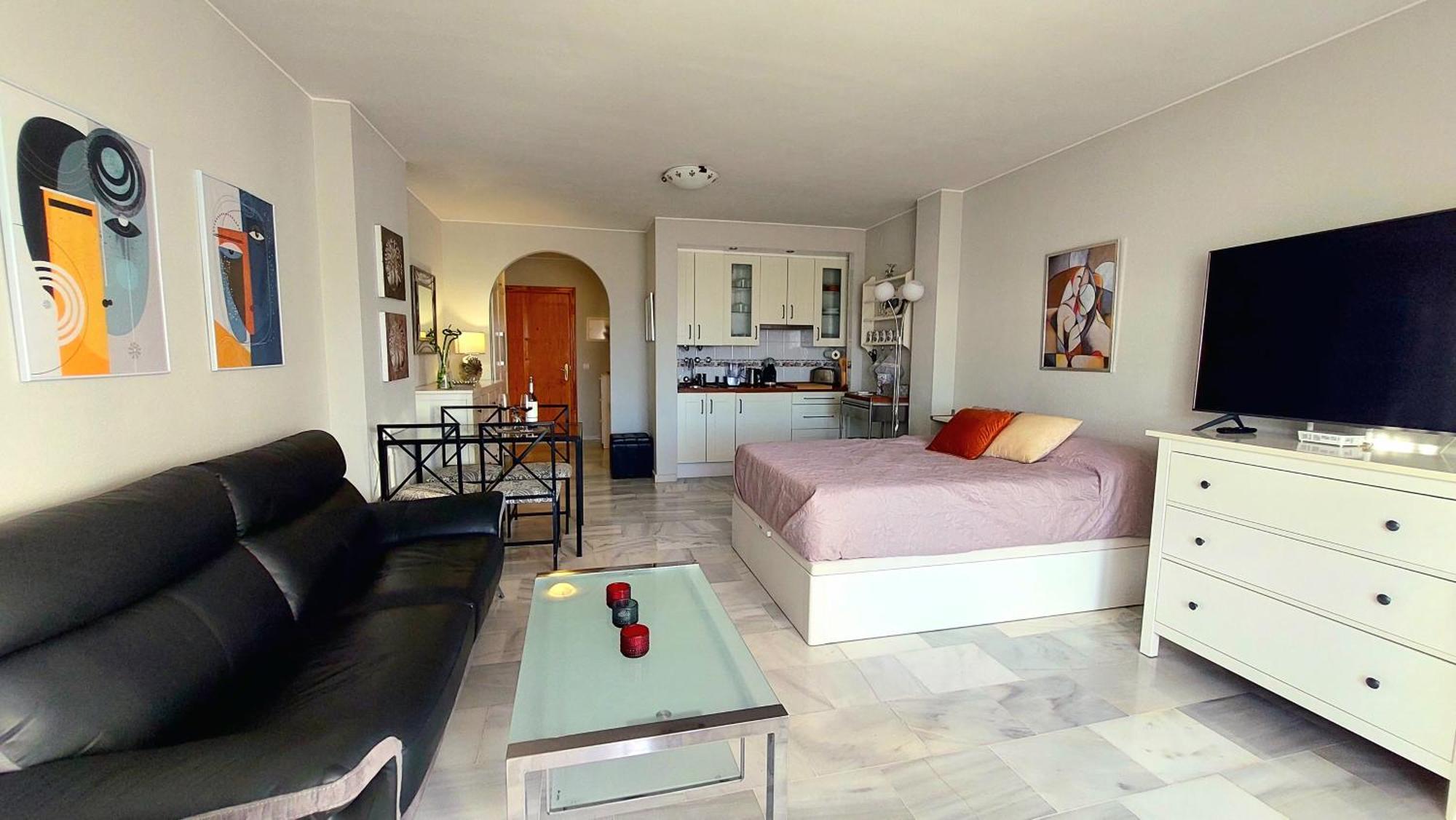 Estudio Pasodoble. Pueblo Evita Benalmádena Esterno foto