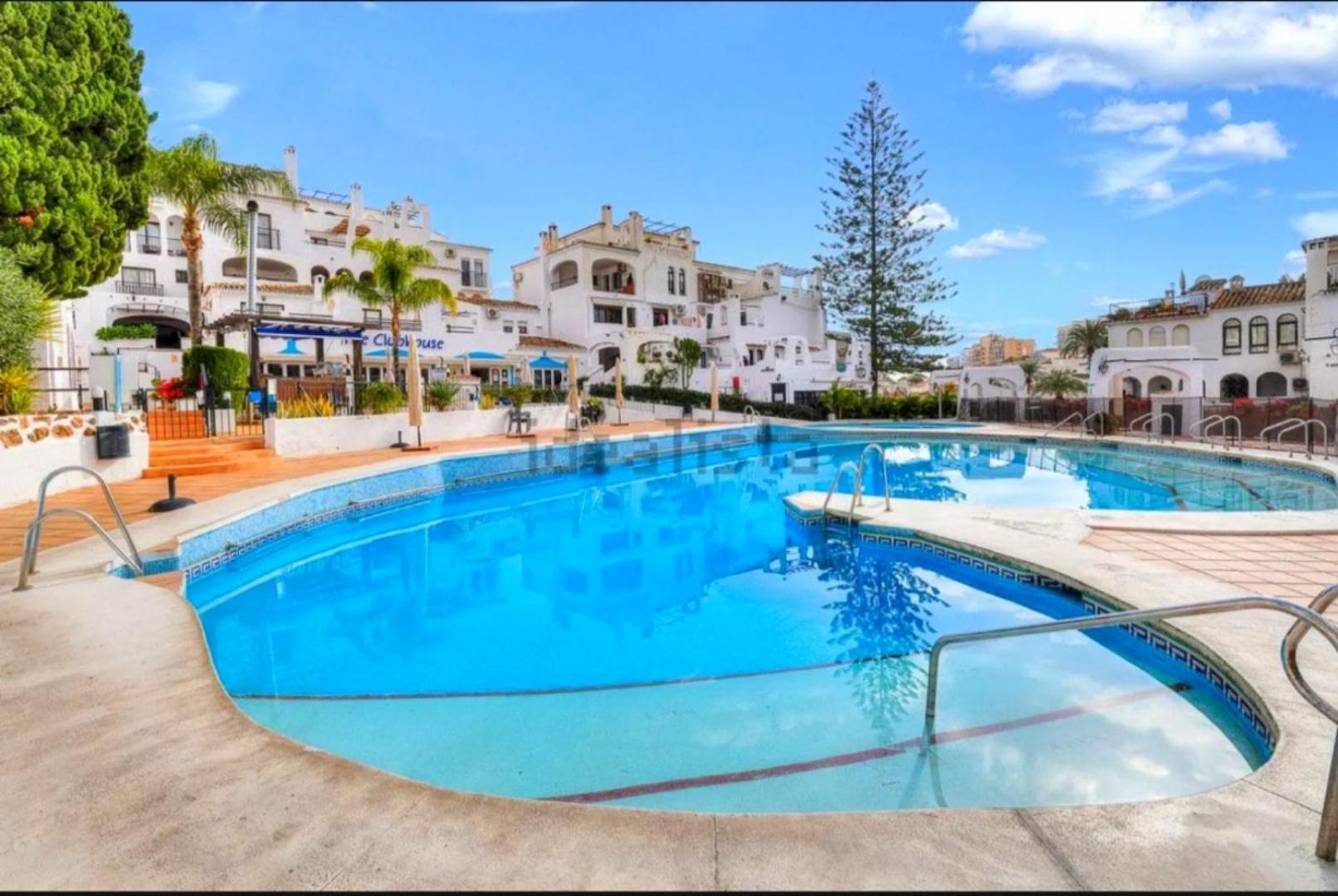 Estudio Pasodoble. Pueblo Evita Benalmádena Esterno foto